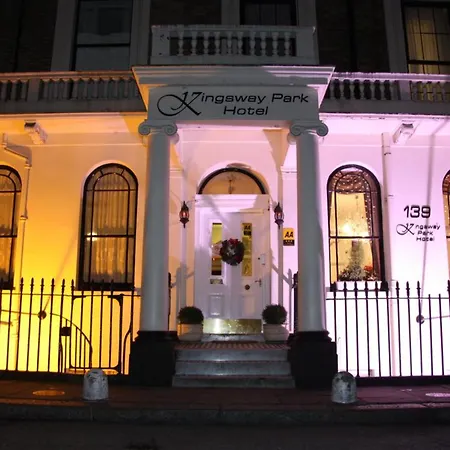 Kingswaypark Hotel At Park Avenue